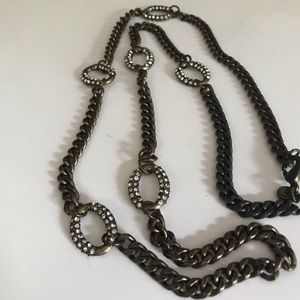 Chain necklace with jewel details